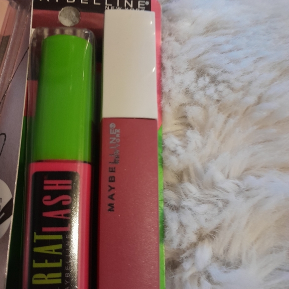 Nanette lepore cosmetic bags/bundle - Picture 6 of 15